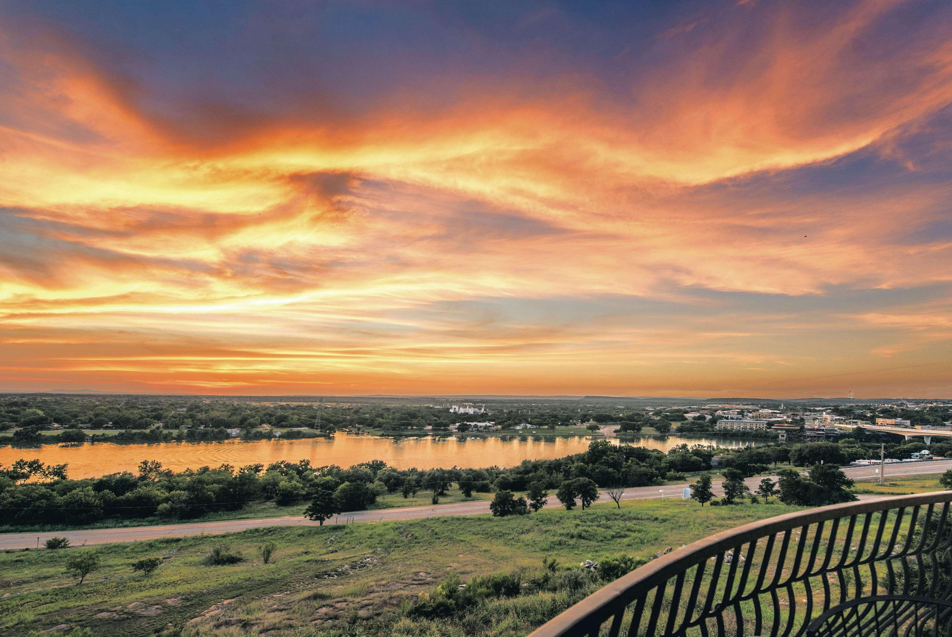 La Quinta By Wyndham Marble Falls Exterior foto