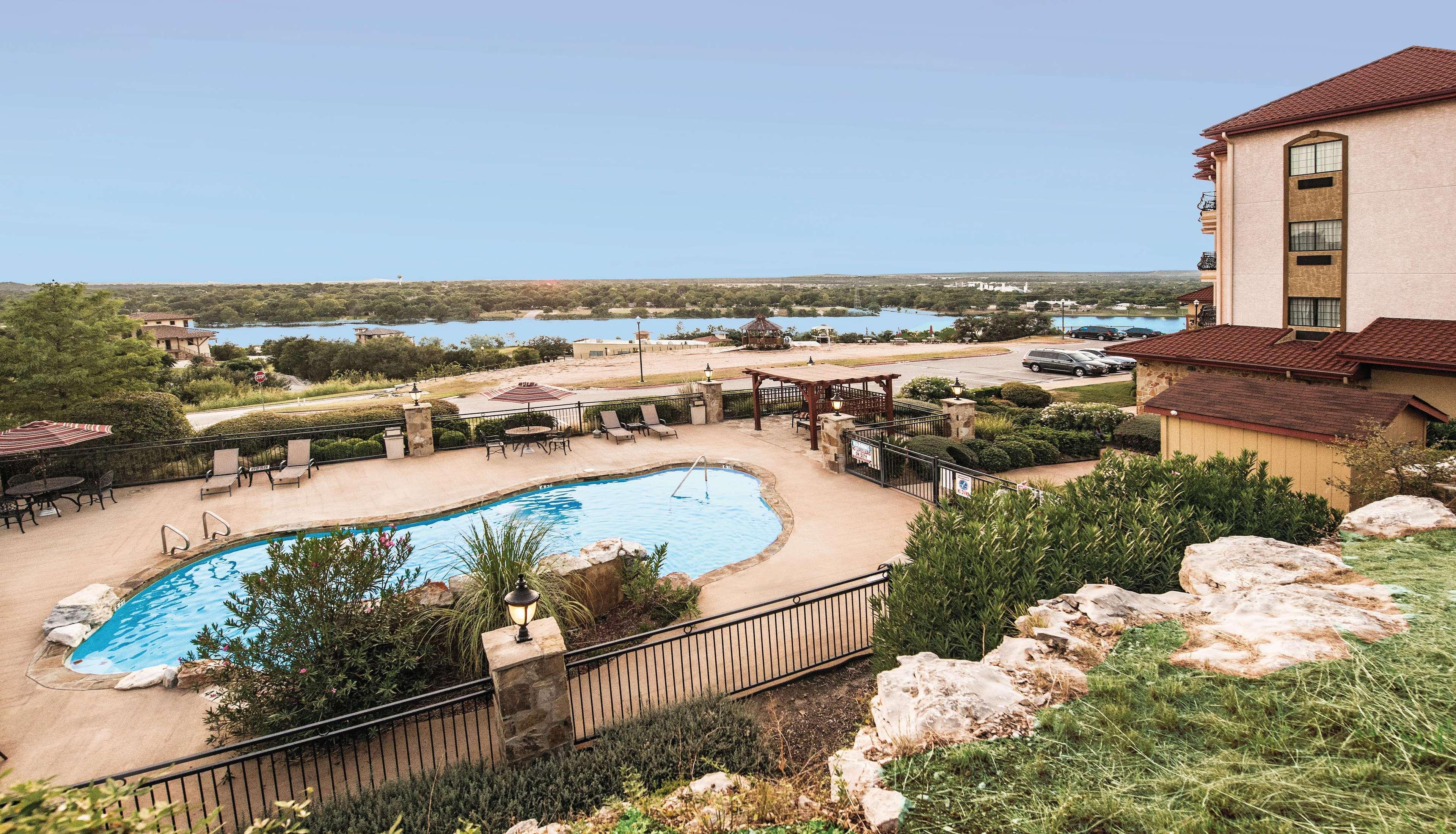 La Quinta By Wyndham Marble Falls Exterior foto